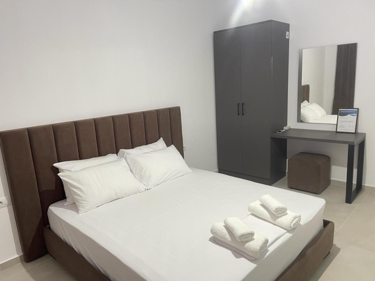 Sunrose Residences Sarande Exterior photo