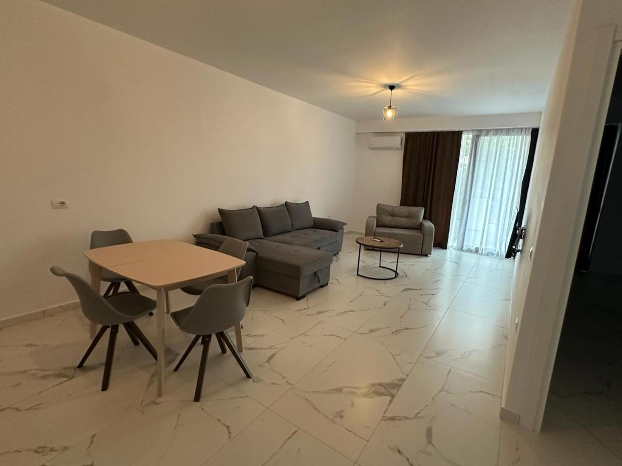 Sunrose Residences Sarande Exterior photo