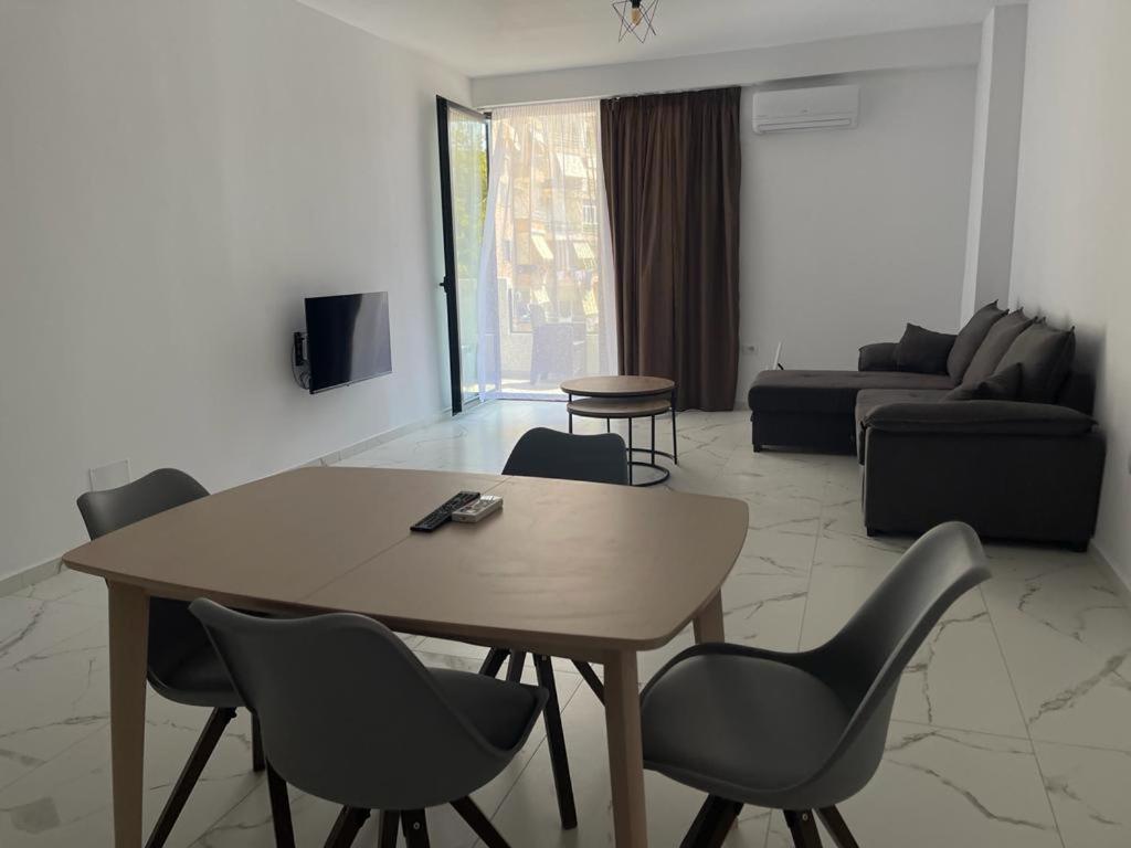 Sunrose Residences Sarande Exterior photo