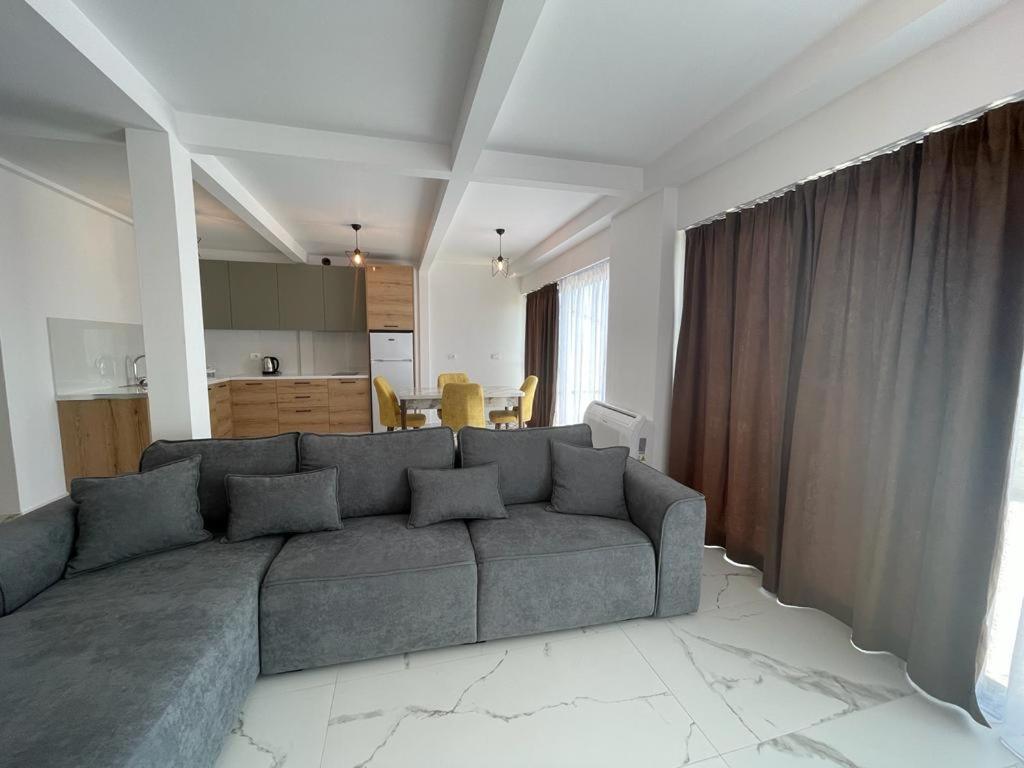 Sunrose Residences Sarande Exterior photo