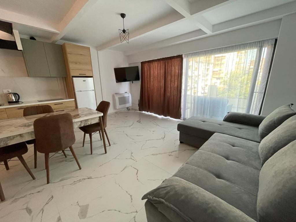 Sunrose Residences Sarande Exterior photo