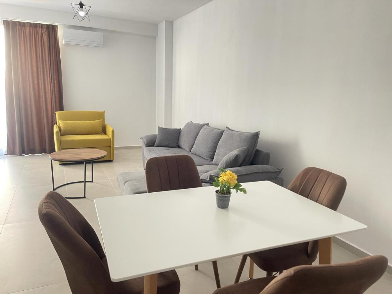 Sunrose Residences Sarande Exterior photo